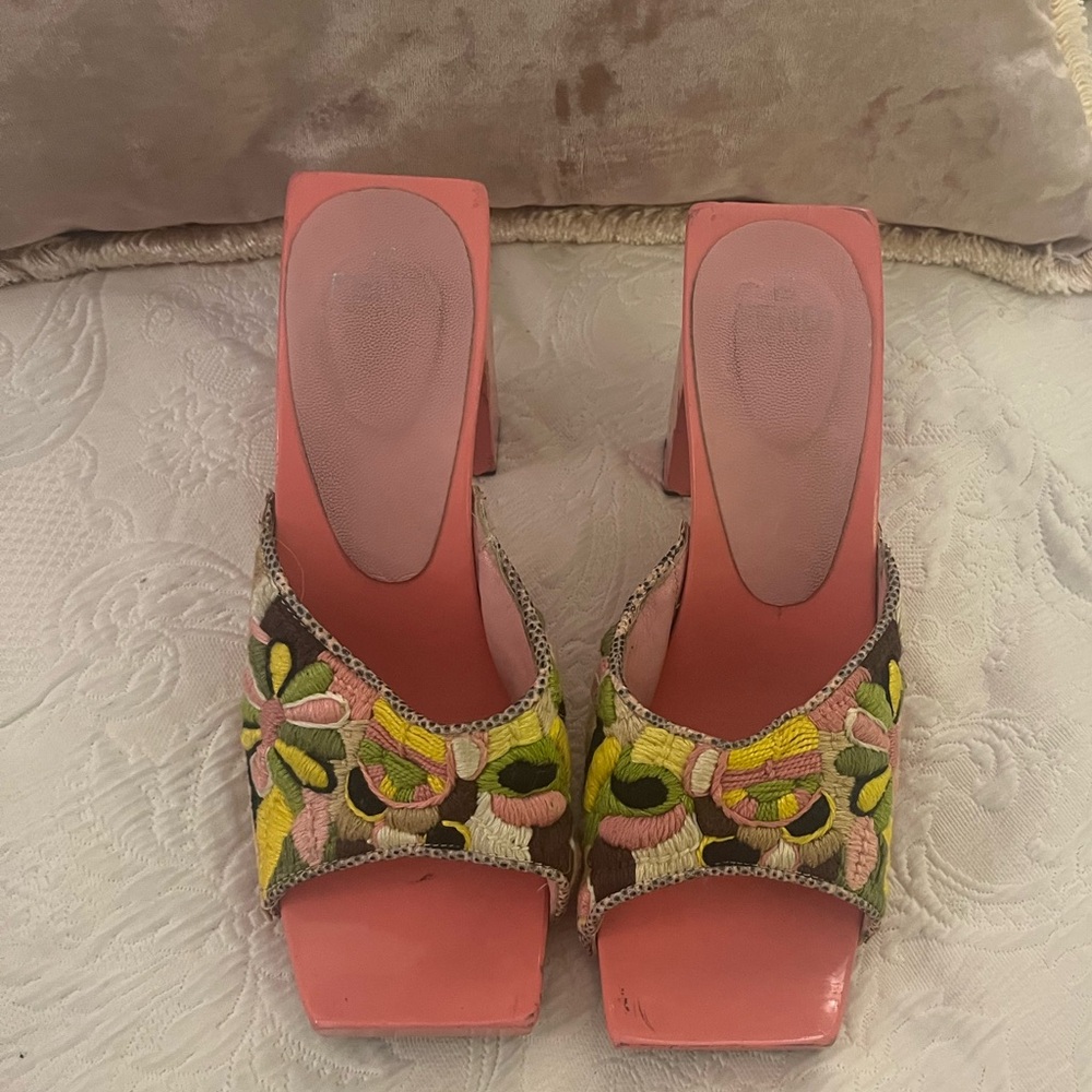 Vintage FENDI Pink Wooden Heels/Clogs - Floral Embroidered Women's Shoes